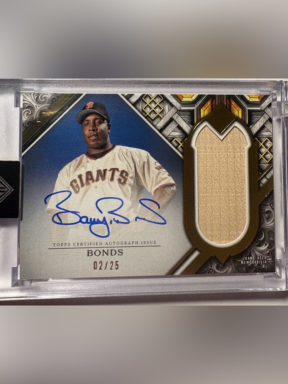 MLB Barry Bonds Patch Auto Game Used 2025 Topps Transcendent Baseball Card